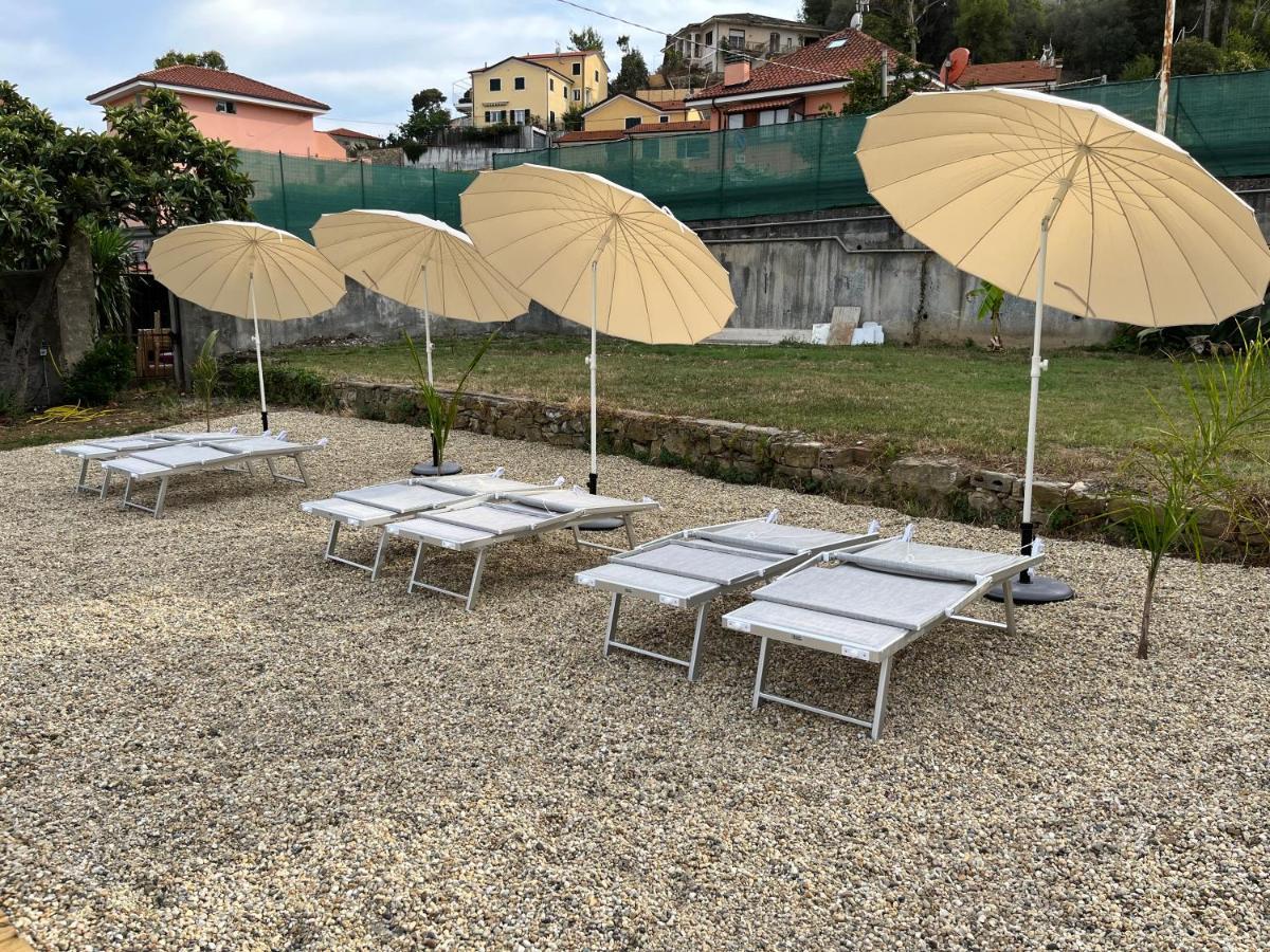 Il Gattino Di Porto - Apt 1 - Monolocale Veranda Piscina 因佩里亚 外观 照片