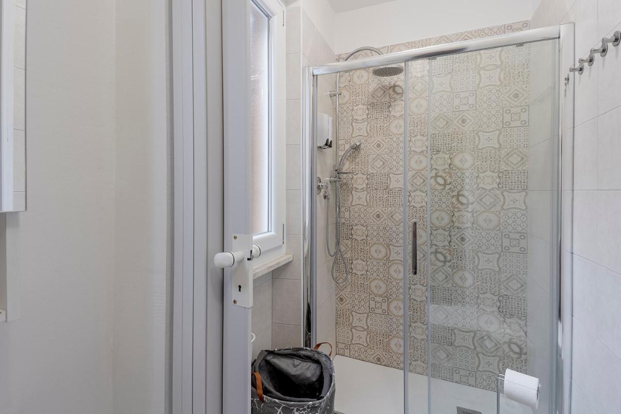 Il Gattino Di Porto - Apt 1 - Monolocale Veranda Piscina 因佩里亚 外观 照片